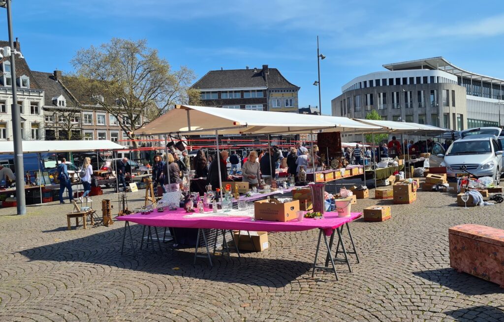 Kasbah Braderie/Creamarkt in Hengelo
